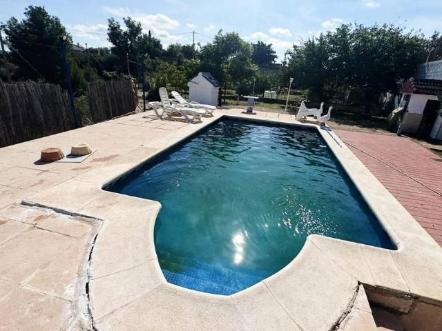 Casa chalet en Venta en Montroi / Montroy
