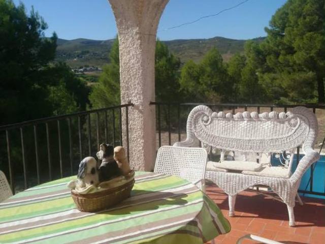 Casa chalet en Venta en Montroi / Montroy