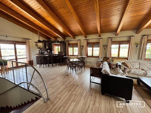 Casa chalet en Venta en Monzón