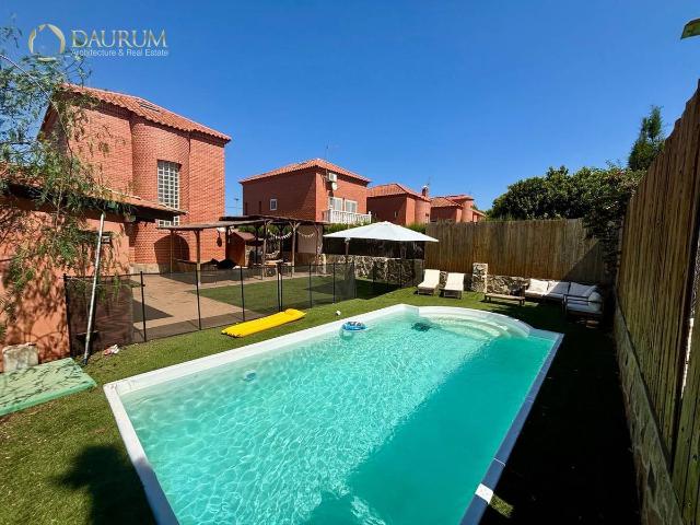 Casa chalet en Venta en Moncada