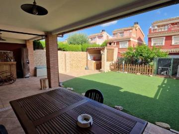 Casa chalet en Venta en Moncada