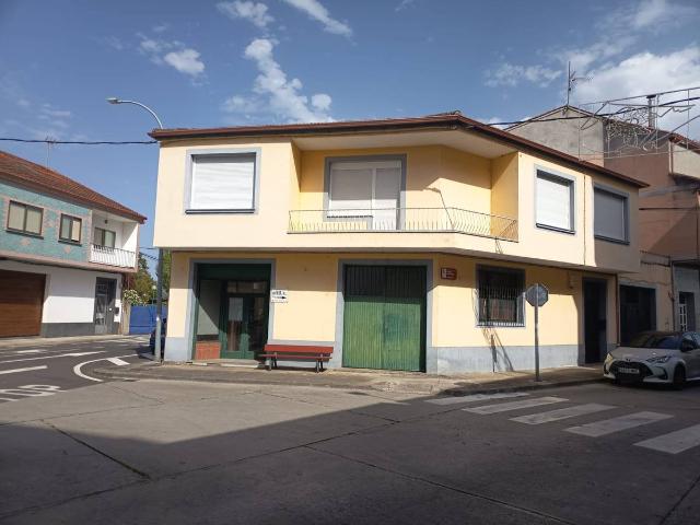 Casa chalet en Venta en Monforte de Lemos