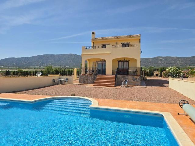 Casa chalet en Venta en Monóvar / Monòver