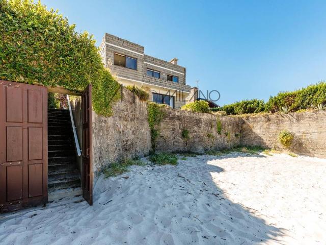Casa chalet en Venta en Moaña