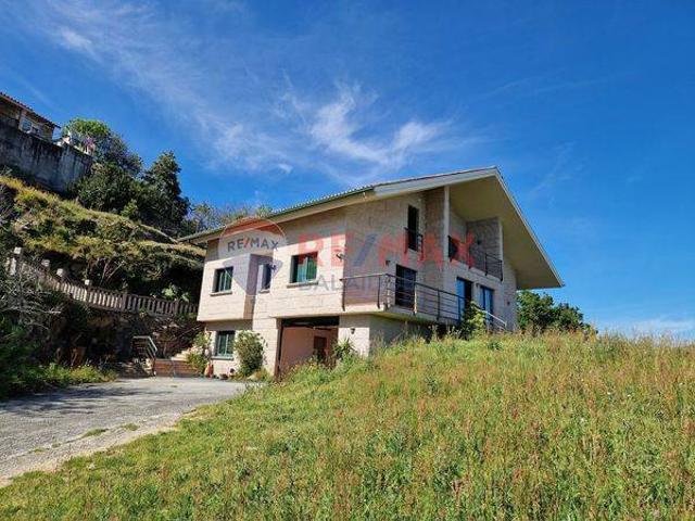 Casa chalet en Venta en Moaña