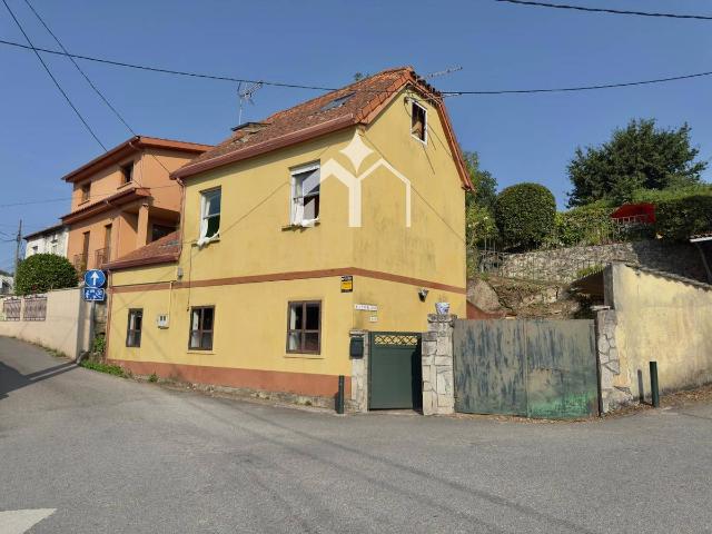 Casa chalet en Venta en Moaña