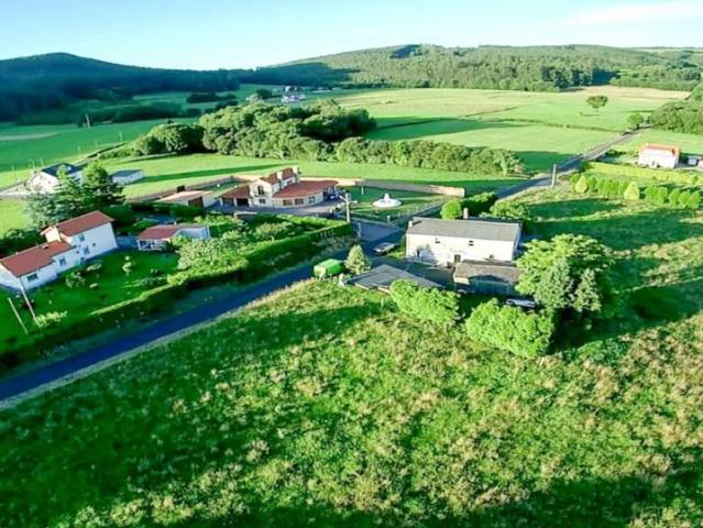 Casa chalet en Venta en Moeche