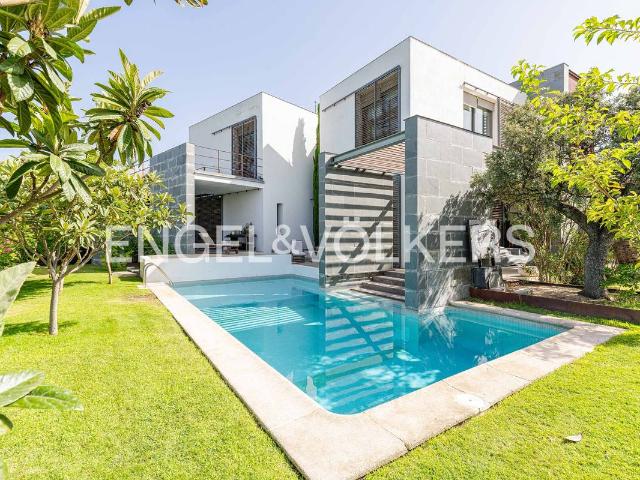 Casa chalet en Venta en Molino de la Hoz