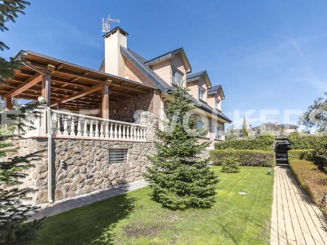 Casa chalet en Venta en Molino de la Hoz
