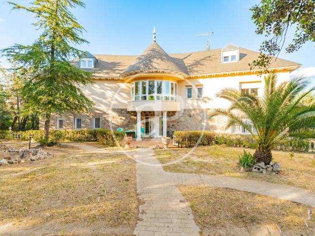 Casa chalet en Venta en Molino de la Hoz