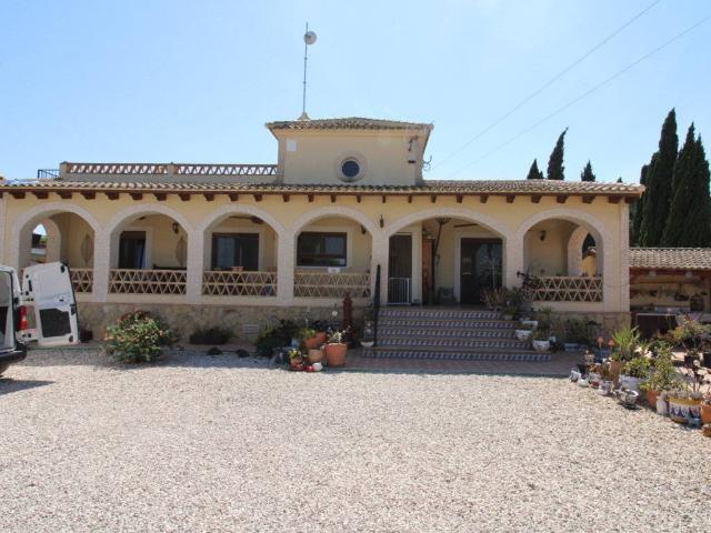 Casa chalet en Venta en Jacarilla