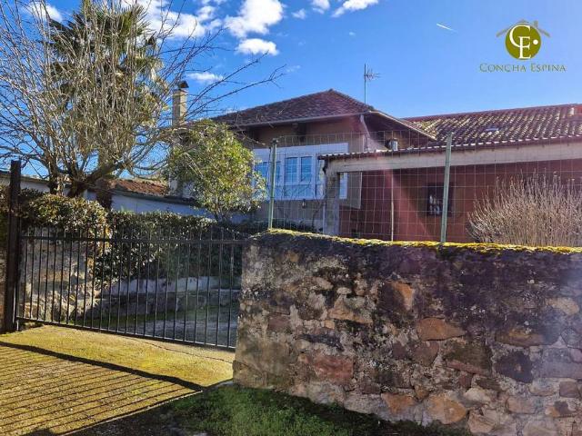 Casa chalet en Venta en Molledo