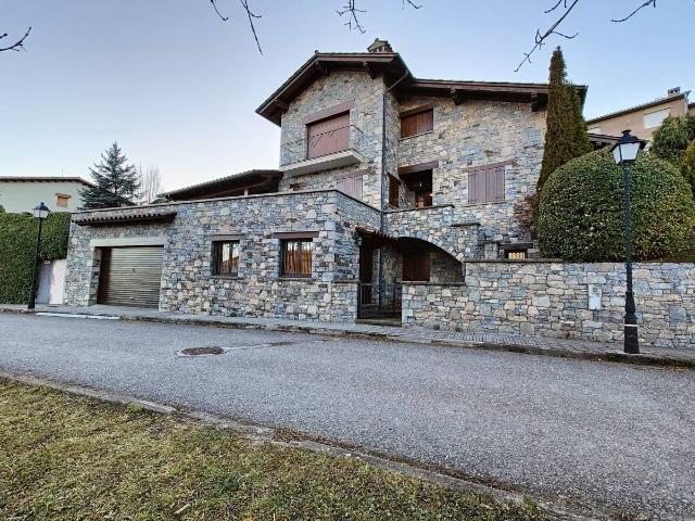 Casa chalet en Venta en Molló