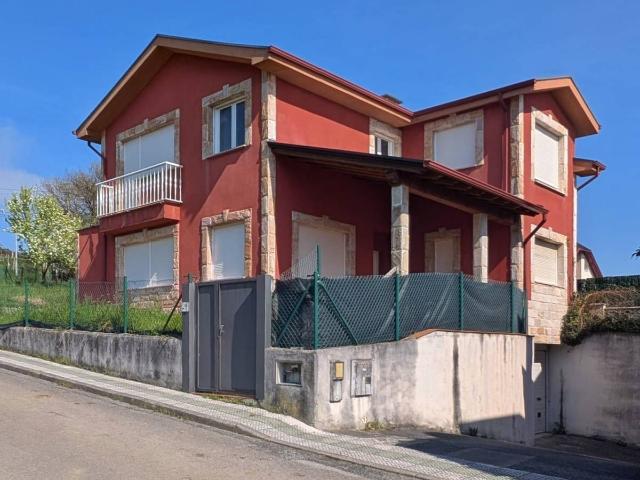 Casa chalet en Venta en Mortera