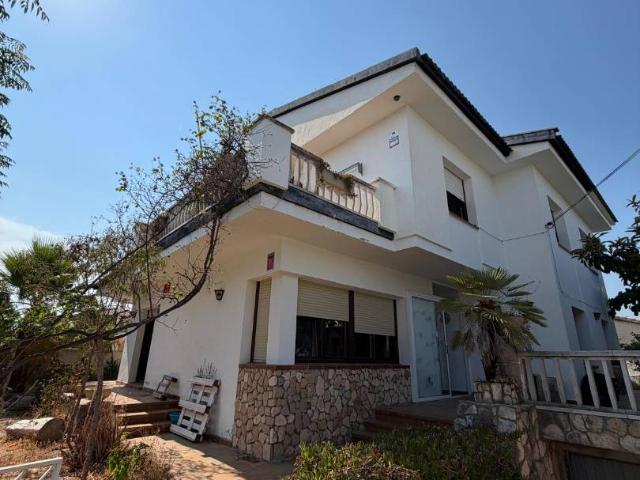 Casa chalet en Venta en Móra la Nova