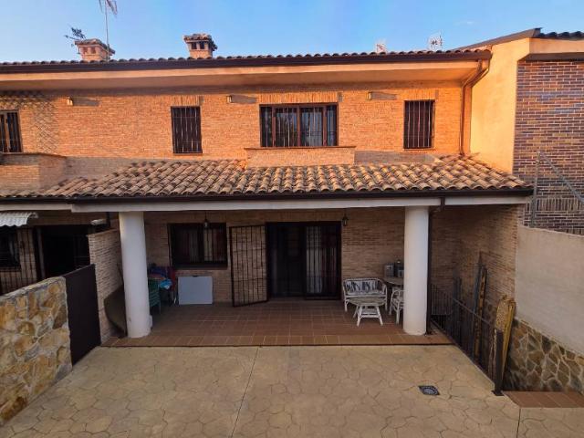 Casa chalet en Venta en Moraleja de Enmedio