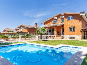 Casa chalet en Venta en Moraleja de Enmedio