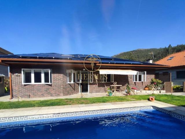 Casa chalet en Venta en Mos