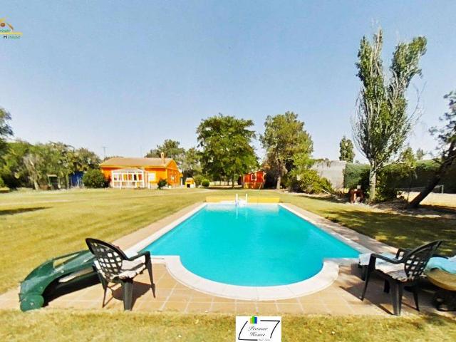 Casa chalet en Venta en Muñogrande