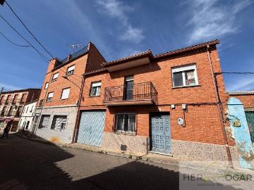 Casa chalet en Venta en Navahermosa