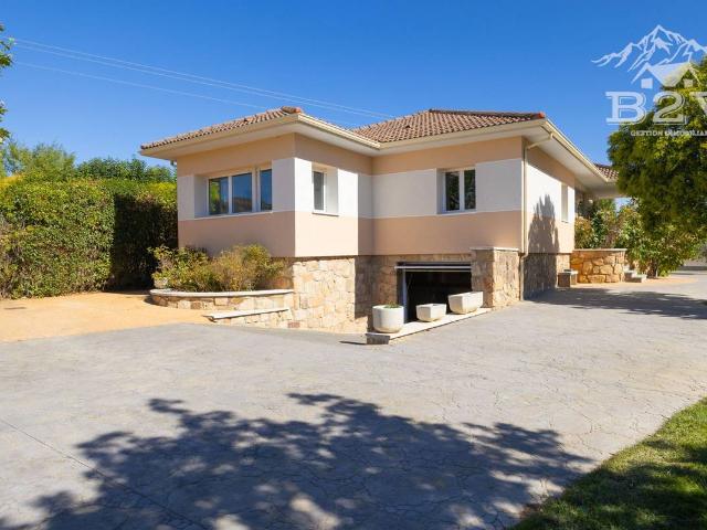 Casa chalet en Venta en Navalafuente