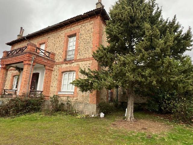 Casa chalet en Venta en Navas de Riofrío