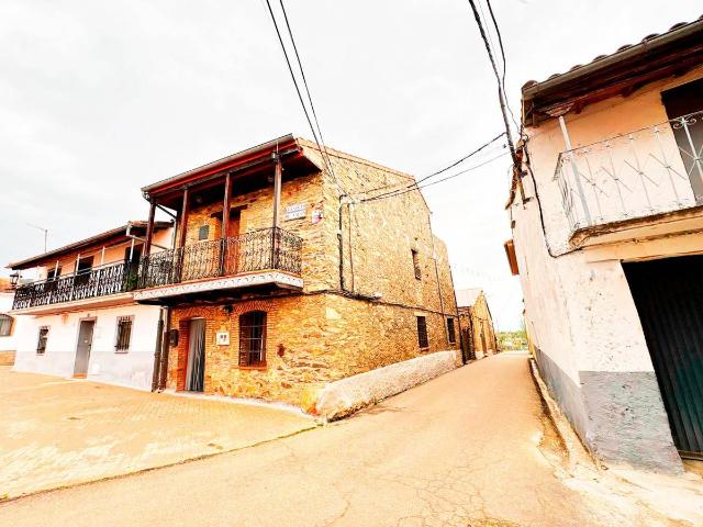 Casa chalet en Venta en Navarredonda de la Rinconada