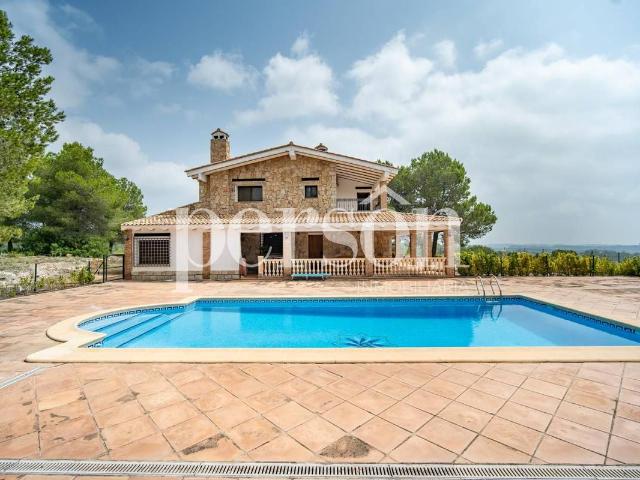 Casa chalet en Venta en Navarrés