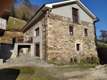Casa chalet en Venta en Navia