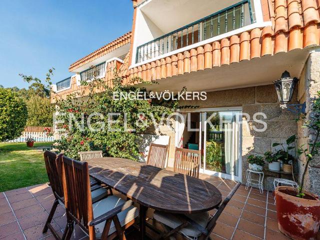 Casa chalet en Venta en Navia