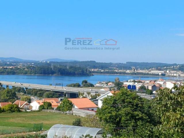 Casa chalet en Venta en Neda