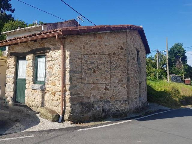 Casa chalet en Venta en Neda