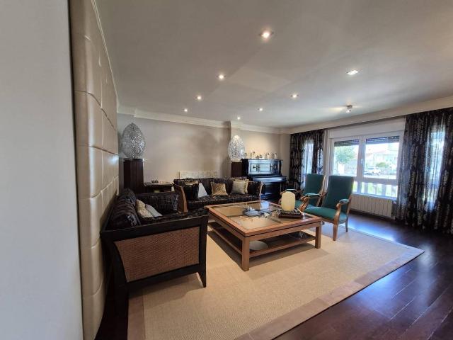 Casa chalet en Venta en Nigrán centro