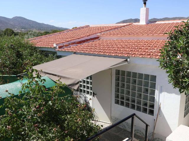 Casa chalet en Venta en Novelda