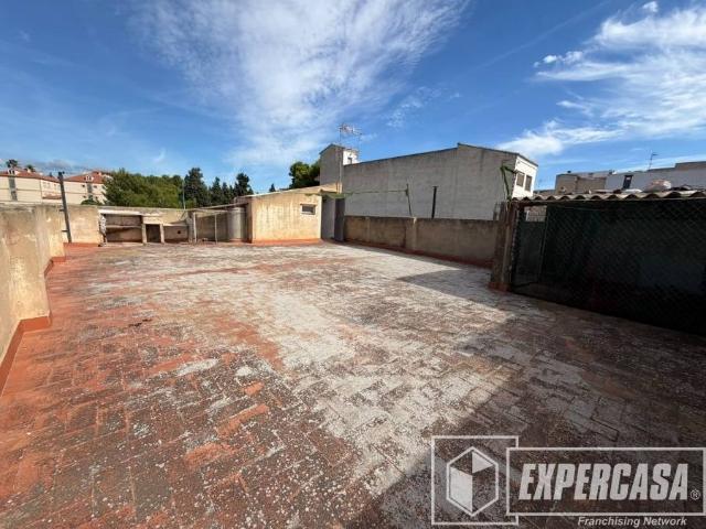 Casa chalet en Venta en Núcleo Urbano