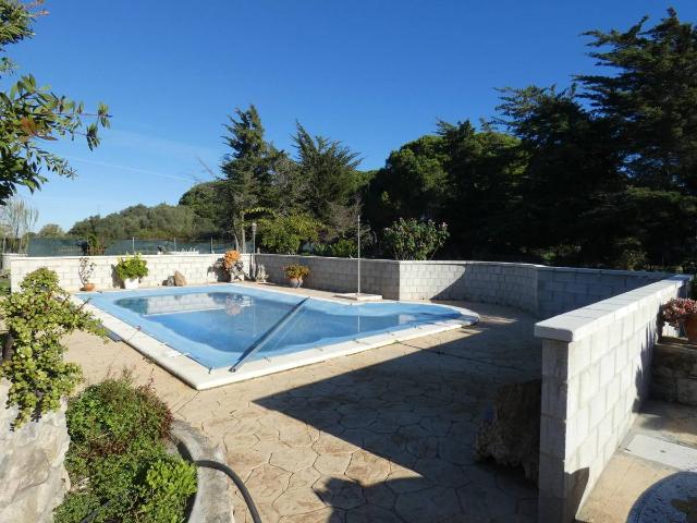 Casa chalet en Venta en Núcleo urbano