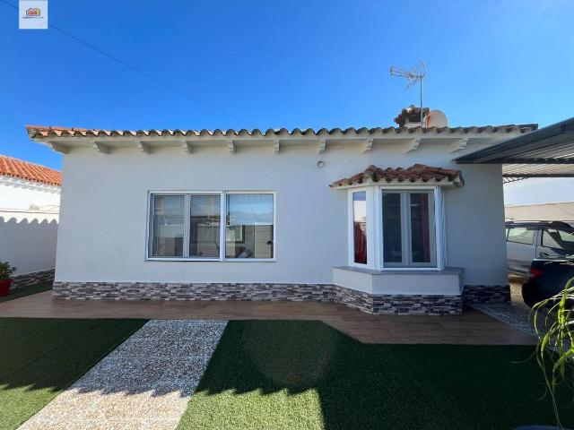 Casa chalet en Venta en Núcleo urbano