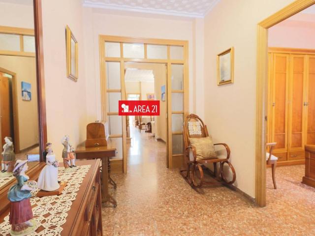 Casa chalet en Venta en Núcleo Urbano