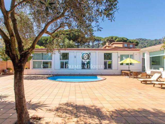 Casa chalet en Venta en Nucli Urbà