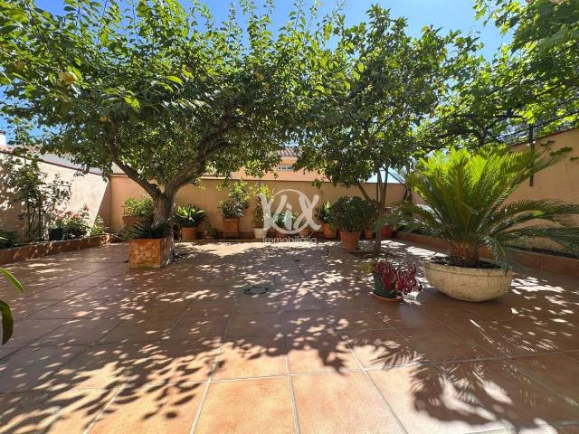 Casa chalet en Venta en Nucli Urbà