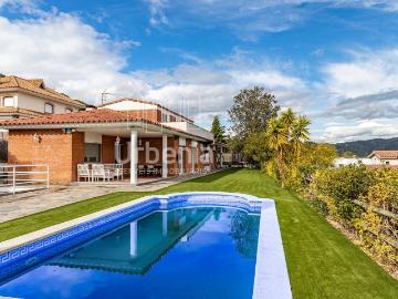 Casa chalet en Venta en Nucli Urbà