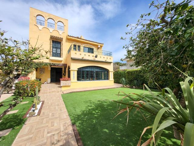 Casa chalet en Venta en Nueva Almería Cortijo Grande Vega de Acá