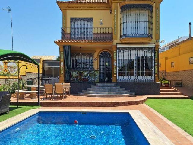 Casa chalet en Venta en Nueva Alcalá