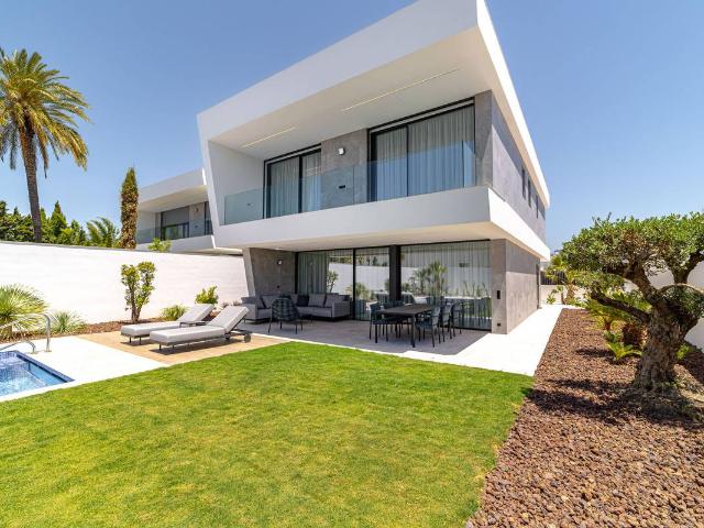 Casa chalet en Venta en Nueva Alcántara