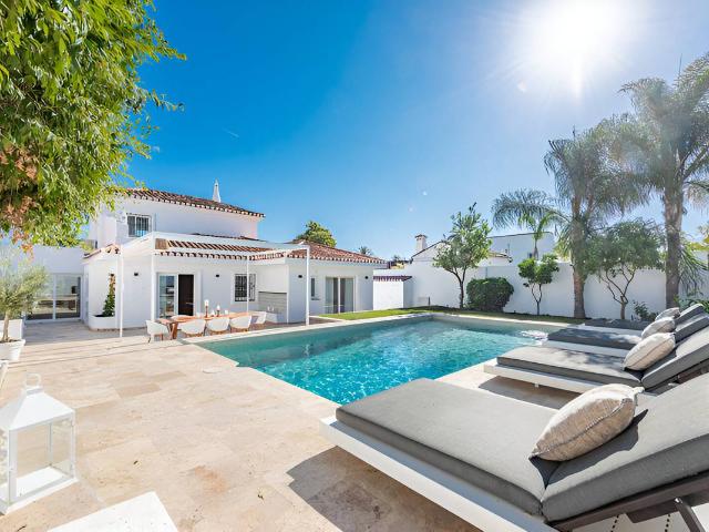 Casa chalet en Venta en Nueva Andalucía centro