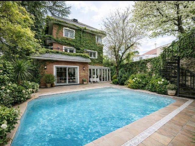 Casa chalet en Venta en Nueva España
