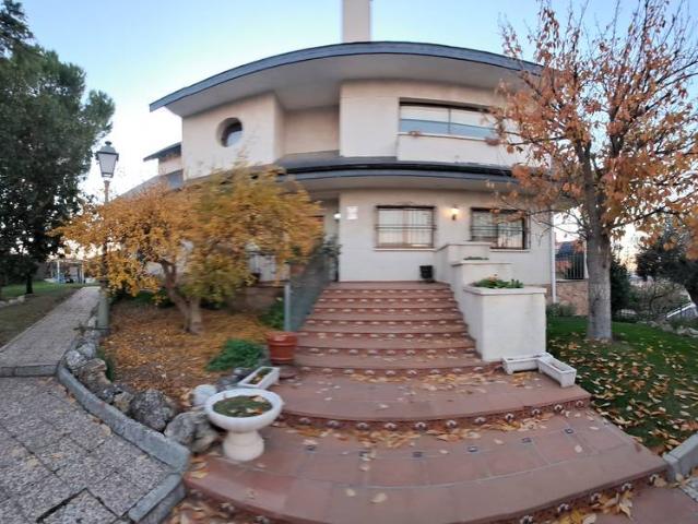 Casa chalet en Venta en Nuevo Aranjuez Ciudad de las Artes