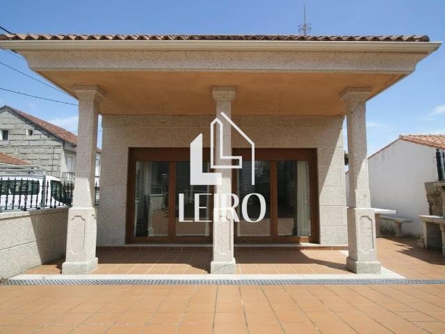 Casa chalet en Venta en O Carril