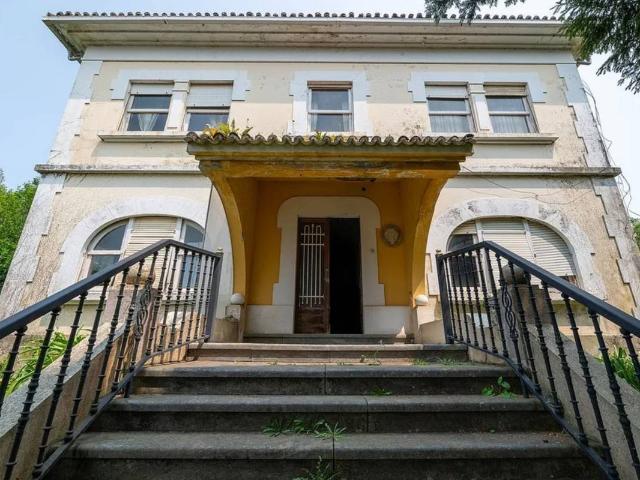 Casa chalet en Venta en O Feal Xubia