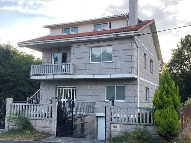 Casa chalet en Venta en O Irixo